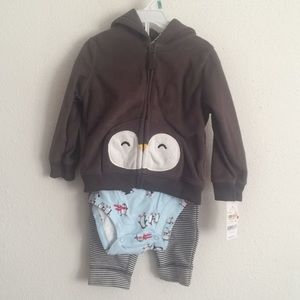 Carter’s Matching Set